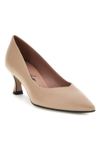 Beigefarbene Pumps mit mittlerem Absatz und spitzer Zehenpartie von Francesca Gritti 61