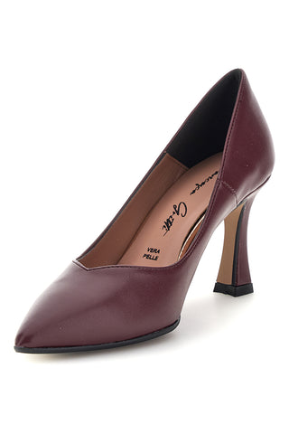 Bordeauxrote Pumps mit Absatz und spitzer Zehenpartie von Francesca Gritti 3354