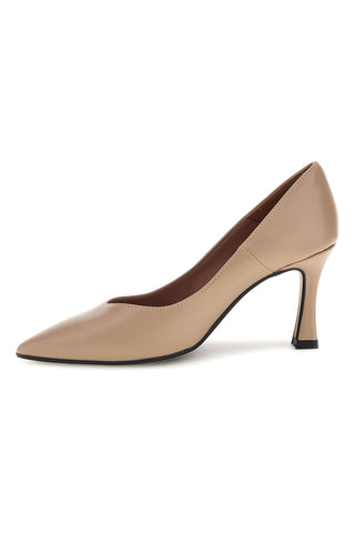 Beigefarbene Pumps mit Absatz und spitzer Zehenpartie von Francesca Gritti 3354