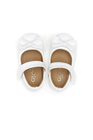 Weiße Lauflernballerinas mit Riemen GRAZIE GIRL 39G2501S
