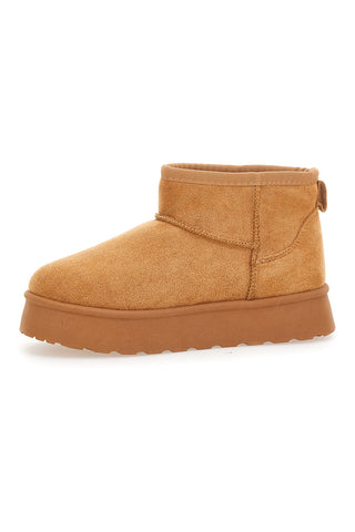 Stiefeletten aus Leder mit Klettverschluss und warmem Fellfutter. Danke Girls GB2029.