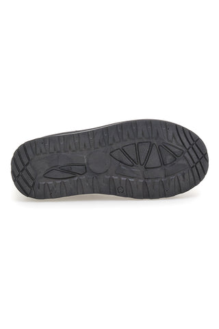 Schwarze Stiefeletten mit Strasssteinen und warmem Fellfutter. Danke Girls GB2030.