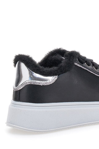 Sneakers nere con pelliccia e dettagli metallici Grazie Girl 153451
