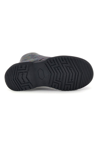 Schwarze Stiefeletten mit schillerndem Effekt und Schnürsenkeln von Pitt Kids, Modell SKPT06
