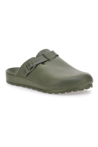 Sabot in gomma verdi con cinturino regolabile 2T2L JLY09