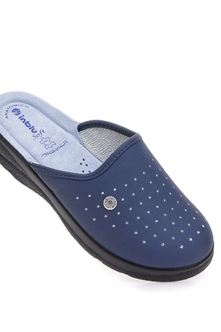 Pantofola blu anatomica con sottopiede soft e dettagli traforati Inblu 33RH