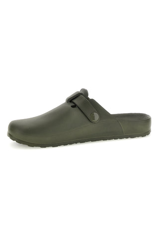 Sabot verde con fibbia 2t2l 2526
