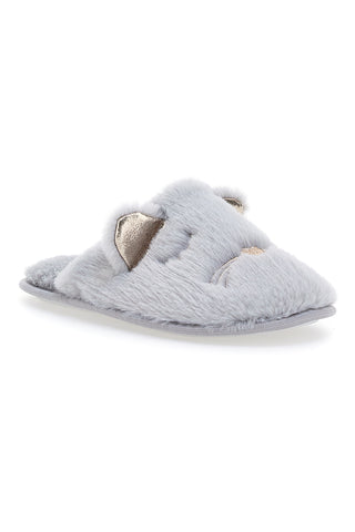 Die ersten 3 grauen Hausschuhe