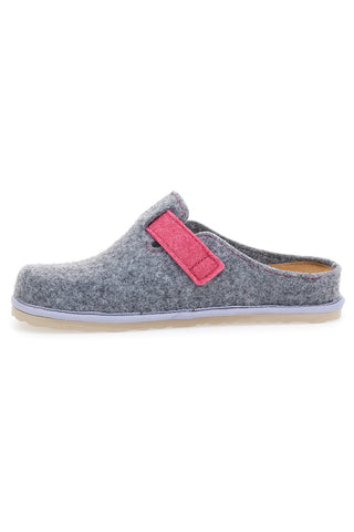 Graue Hausschuhe mit Schnalle und herausnehmbarer Innensohle INBLU 38 cs