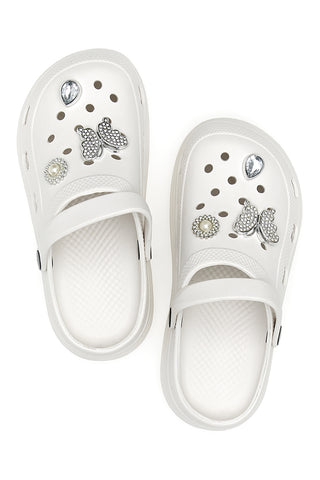 Sabot bianco con charms decorativi 2T2L 2035