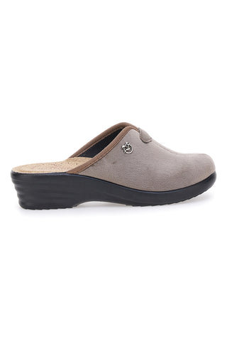 Pantofole taupe con plantare forato e zeppa comfort Fly Flot 90L80X68PE