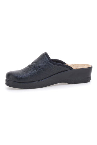 Schwarze Hausschuhe mit Blumenstickerei und perforiertem Fußbett Fly Flot 90630Q512B