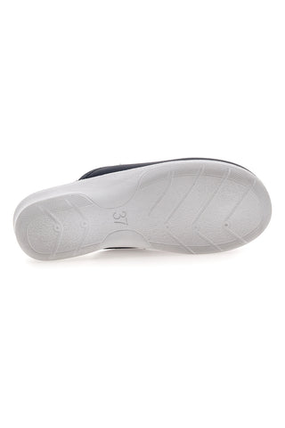 Inblu 5033 perforierte blaue Berufspantoffeln mit anatomischem Fußbett