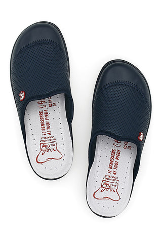 Die atmungsaktiven, blauen Profi-Hausschuhe Mrs Chef 1753 mit anatomischer Innensohle