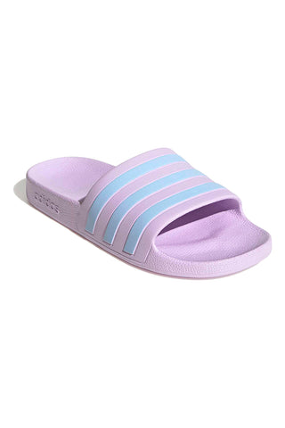 Lila Badeschuhe mit Adidas-Streifen Adilette Aqua