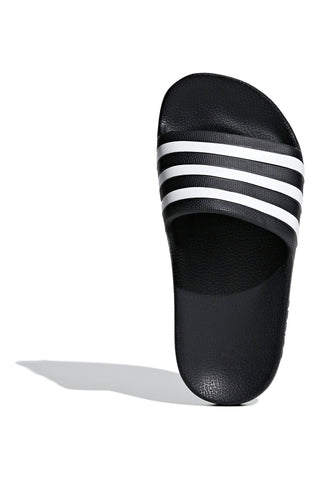 Schwarze und weiße Badeschuhe mit Adidas-Streifen Adilette Aqua K