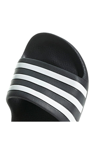 Schwarze und weiße Badeschuhe mit Adidas-Streifen Adilette Aqua K