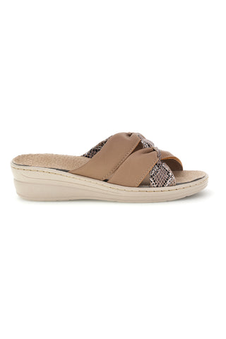 Ciabatte beige con fasce incrociate, inserti animalier e soletta estraibile Prima riga 1401