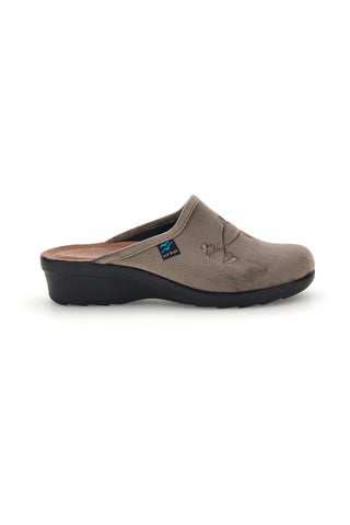 Taupefarbene Hausschuhe mit Herzstickerei Fly flot 90L70536PE