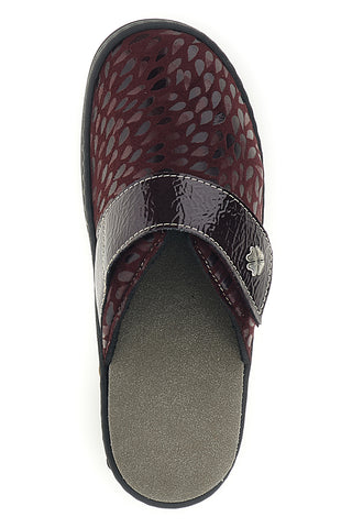 Bordeauxrote Pantoffeln mit Zierband „Prima riga“ 990