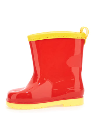 Rote und gelbe Regenstiefel 2T2L 08
