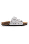 Ciabatte in denim bianco con doppia fascia sfrangiata e borchie Me & Me 12502