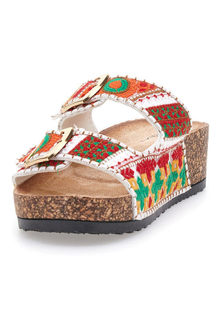 Ciabatte bianche con motivi etnici e fibbie Dame Rose APY65