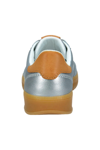 Silberne Sneakers mit Metallic-Effekt Bagatt D35AQJ025050