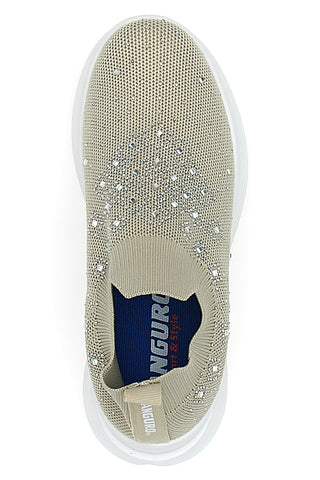 Beige Slip-On-Sneaker mit Mesh-Obermaterial und dekorativen Steinen CANGURO CS1226
