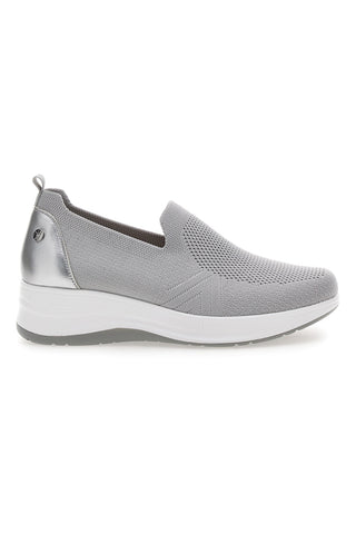 Silberne Loafer mit Mesh-Obermaterial und Plateau INBLU 41 IC