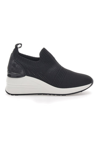 ENERGY E20 Schwarze Canvas-Loafer mit Keilabsatz