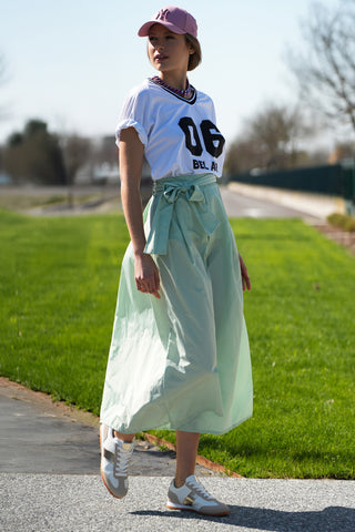 Sneakers Bianche e Beige con Banda Laterale Oro TALEMI 24250