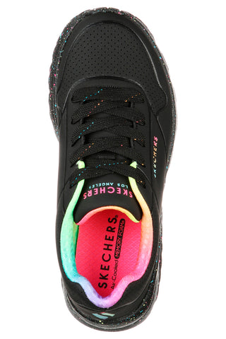 Schwarze Sneaker mit Regenbogen-Sprenkelsohle Skechers Uno Lite Rainbow Speckle