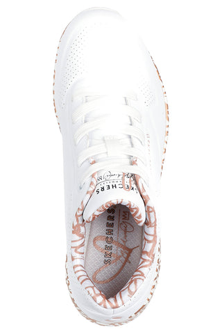 Weiße Sneakers mit roségoldenen Herzmotiven und Luftpolster Skechers UNO Loving Love