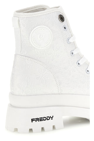 Weiße Plateaustiefel mit besticktem Schaft Freddy S2617FY7691