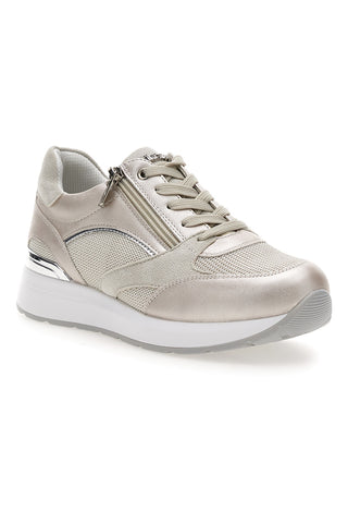 Perlmuttbeige Sneaker mit seitlichem Reißverschluss und Keilabsatz Inblu 472IN