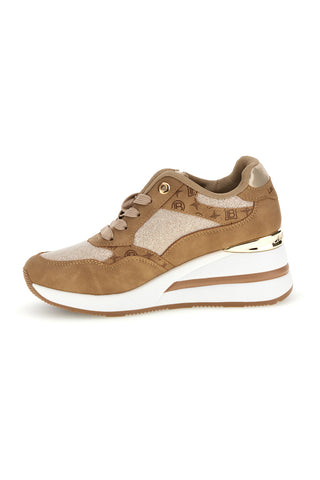 Beigefarbene Sneaker mit erhöhtem Absatz von Laura Biagiotti 9840