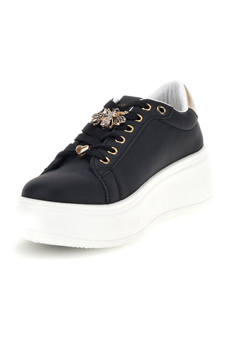 Schwarze Plateau-Schuhe mit goldenen Details „First Lady“ GB2019