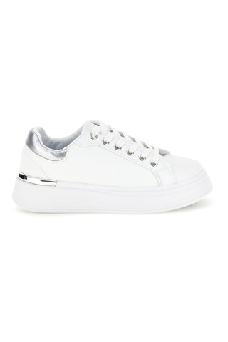 Scarpe bianche con dettagli argentati First lady GB2022
