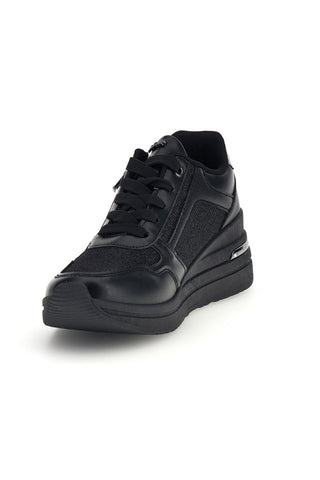 Schwarze Sneaker mit erhöhtem Profil von Inblu 511 IN