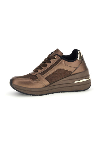 Braune Sneaker mit erhöhtem Profil von Inblu 511 IN