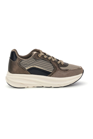 Taupefarbene Sneaker aus Mesh mit schwarzen Einsätzen und goldenen Details – Pittarello Capsule 8W24679