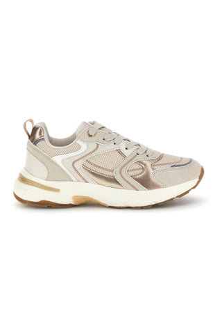 Beigefarbene Sneaker aus Mesh mit metallisch anmutenden Einsätzen von Pittarello Capsule 8W25586