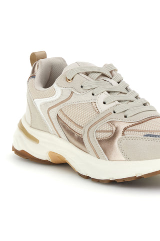 Beigefarbene Sneaker aus Mesh mit metallisch anmutenden Einsätzen von Pittarello Capsule 8W25586