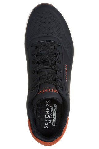 Skechers Uno Suited On Air – Schwarze Sneakers mit luftgekühlter Memory Foam-Dämpfungssohle