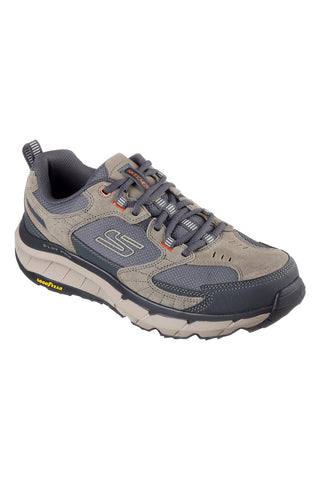 Skechers D'Lux Pro Memory Foam Slip-On Sportschuhe in Taupe