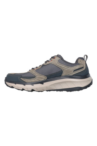 Skechers D'Lux Pro Memory Foam Slip-On Sportschuhe in Taupe