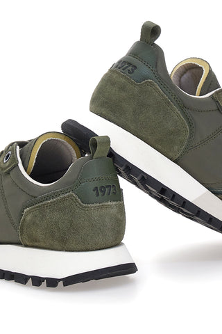 Pepe Jeans PMS400001 Grüne Sneakers mit Wildledereinsätzen