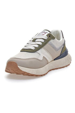 Weiße und beigefarbene Sneakers mit mehrfarbiger, geriffelter Sohle Carrera CAM45939J6377
