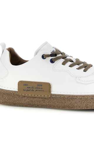 Amerigo Vespucci zweifarbige weiße Turnschuhe mit elastischen Schnürsenkeln AV410